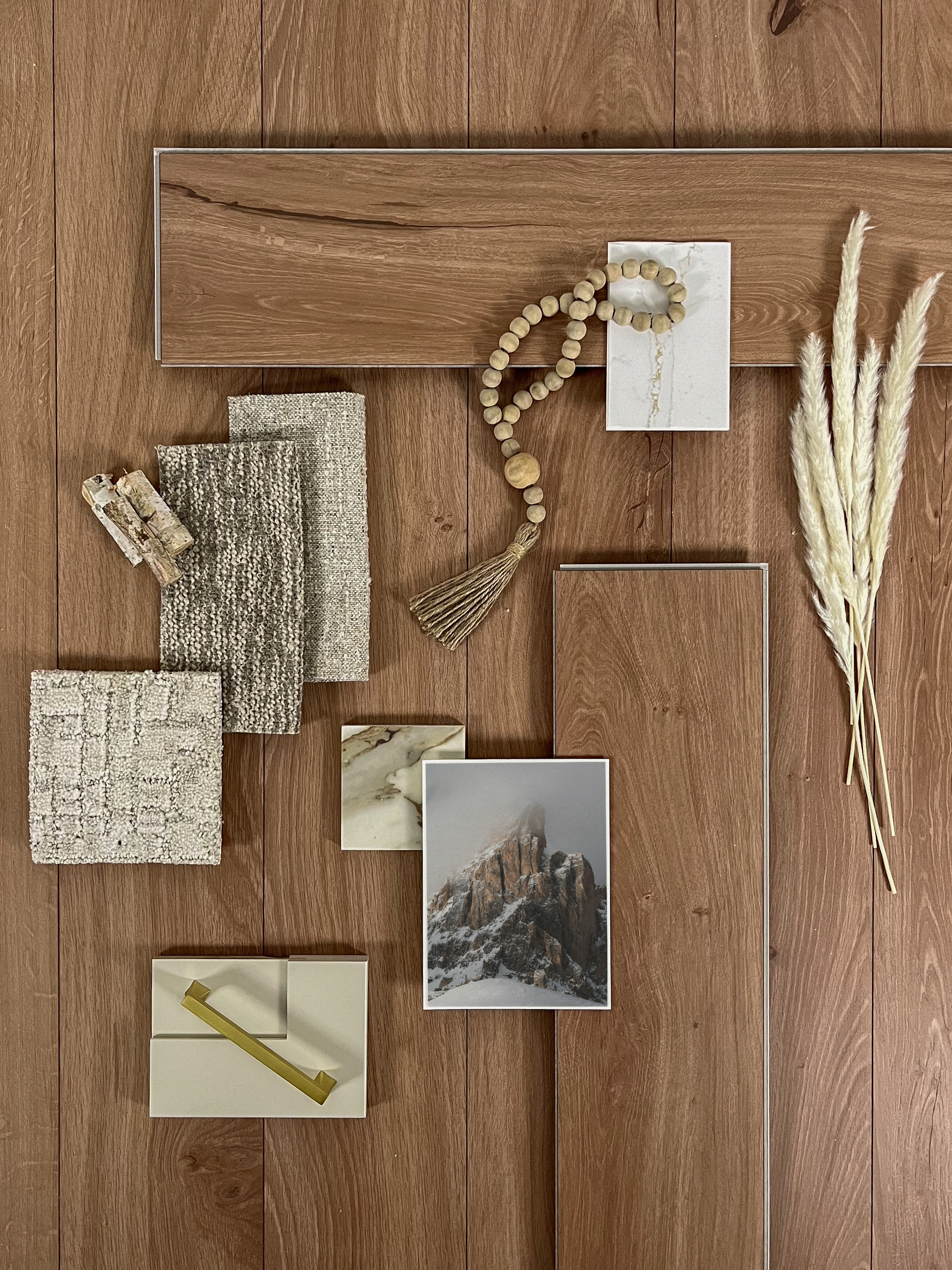 Antiquity(Bold) D2028 1106 Garden Grove_vertical